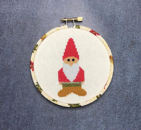 Magnificent Minis: Autumn Gnome - Stitchnmomma