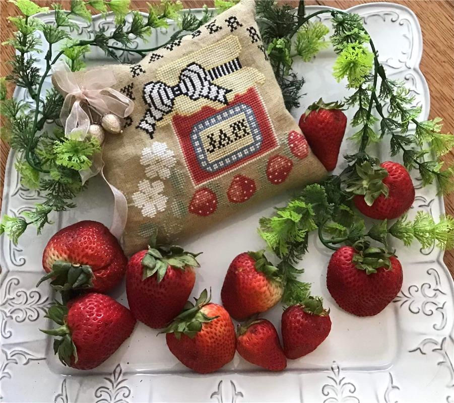 Delicious Strawberry Jam - Twin Peak Primitives