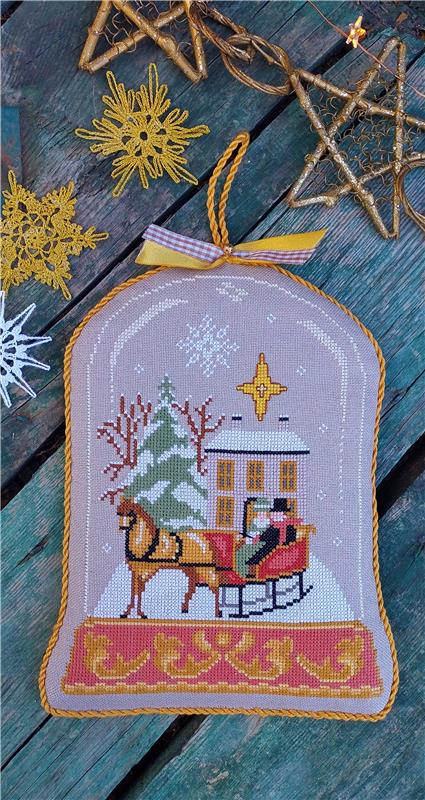 Glass Cloche Mini Series: Sleigh Ride - Twin Peak Primitives