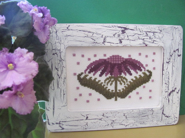 Funky Flowers-Jessica - By The Bay Needleart