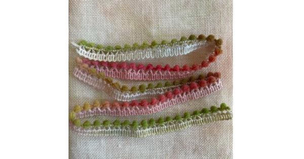 My Garden in Autumn Pillow - Mani Di Donna