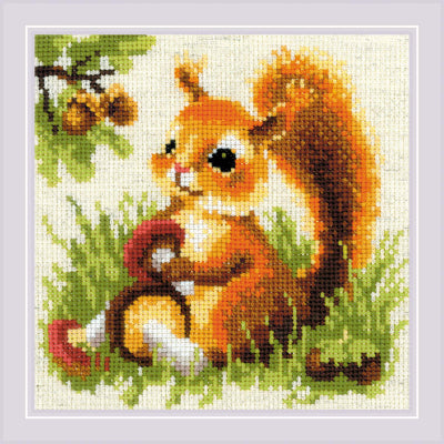Squirrel - Embroidery - Riolis