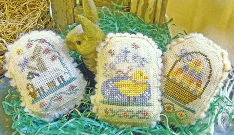 Spring Eggs V - Homespun Elegance