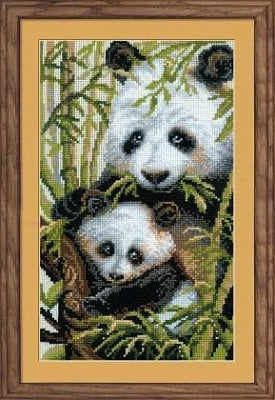 Panda With Young - Riolis